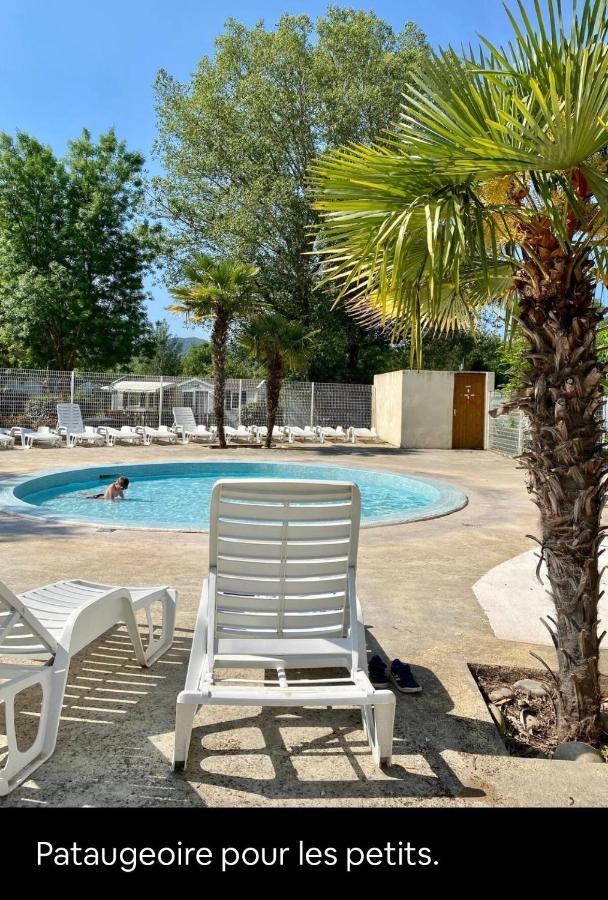 La Paillote De Claire Hotel La Roque d'Antheron Bagian luar foto